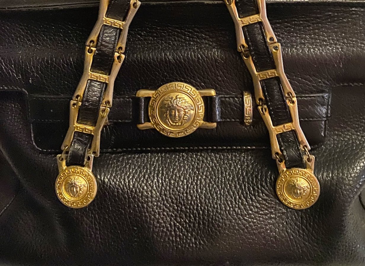 1980s Gianni Versace Black Leather Medusa Shoulder Bag - style - CHNGR