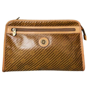 1980s Emilio Pucci Tan Patent Leather Logo Travel Clutch Bag - style - CHNGR