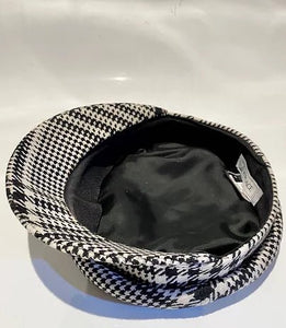 1990s GIANNI VERSACE HOUNDSTOOTH WOOL FLAT CAP - style - CHNGR