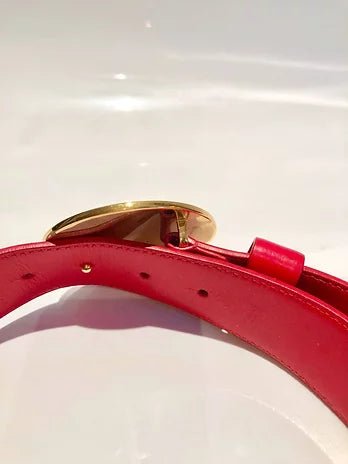 1990s VERSACE RED LEATHER GOLD MEDUSA MEDALLION BUCKLE BELT - style - CHNGR