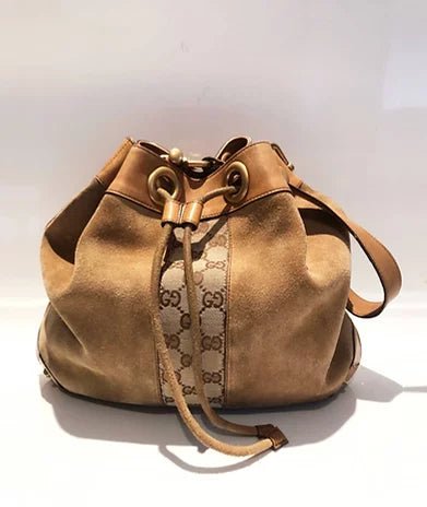 2000s GUCCI SUEDE LEATHER BUCKET BAG - style - CHNGR