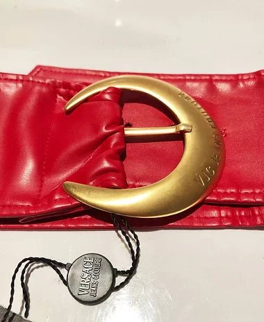 1990s VERSACE JEANS HIGN WAIST RED LEATHER BUCKLE BELT - style - CHNGR