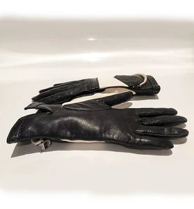2000s CHRISTIAN DIOR BLACK WHITE LEATHER GLOVES WITH PEARLS - style - CHNGR