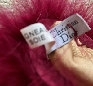 1980s CHRISTIAN DIOR STRAWBERRY RED SUEDE GLOVES WITH FEATHERED FRINGES - style - CHNGR