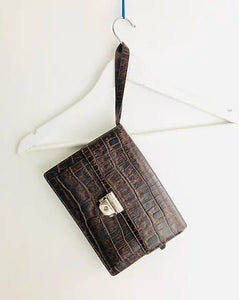 1980s GIANNI VERSACE CROC Brown Leather Envelope Bag - STYLE-CHNGR