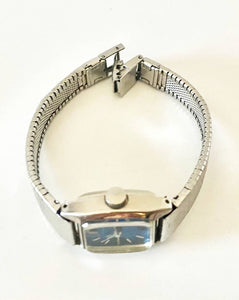 1970s Seiko Stainless Steel Blue Dial Jewel Watch - style - CHNGR