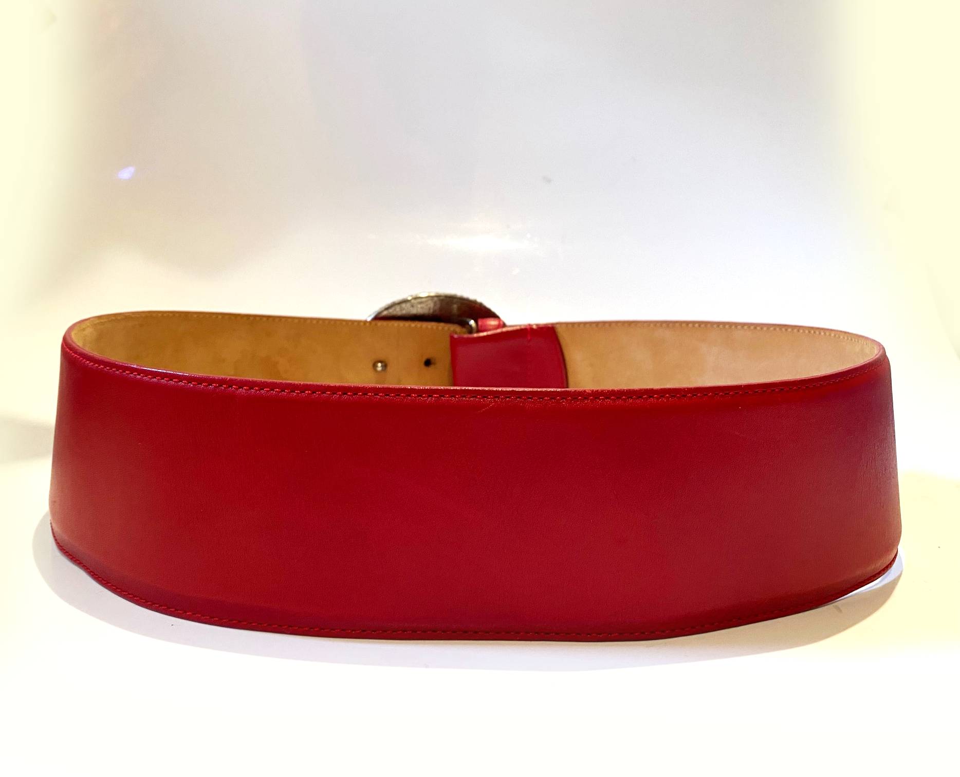 1980s MOSCHINO BULL HEAD BUCKLE RED LEATHER HIGH WAIST BELT - style - CHNGR