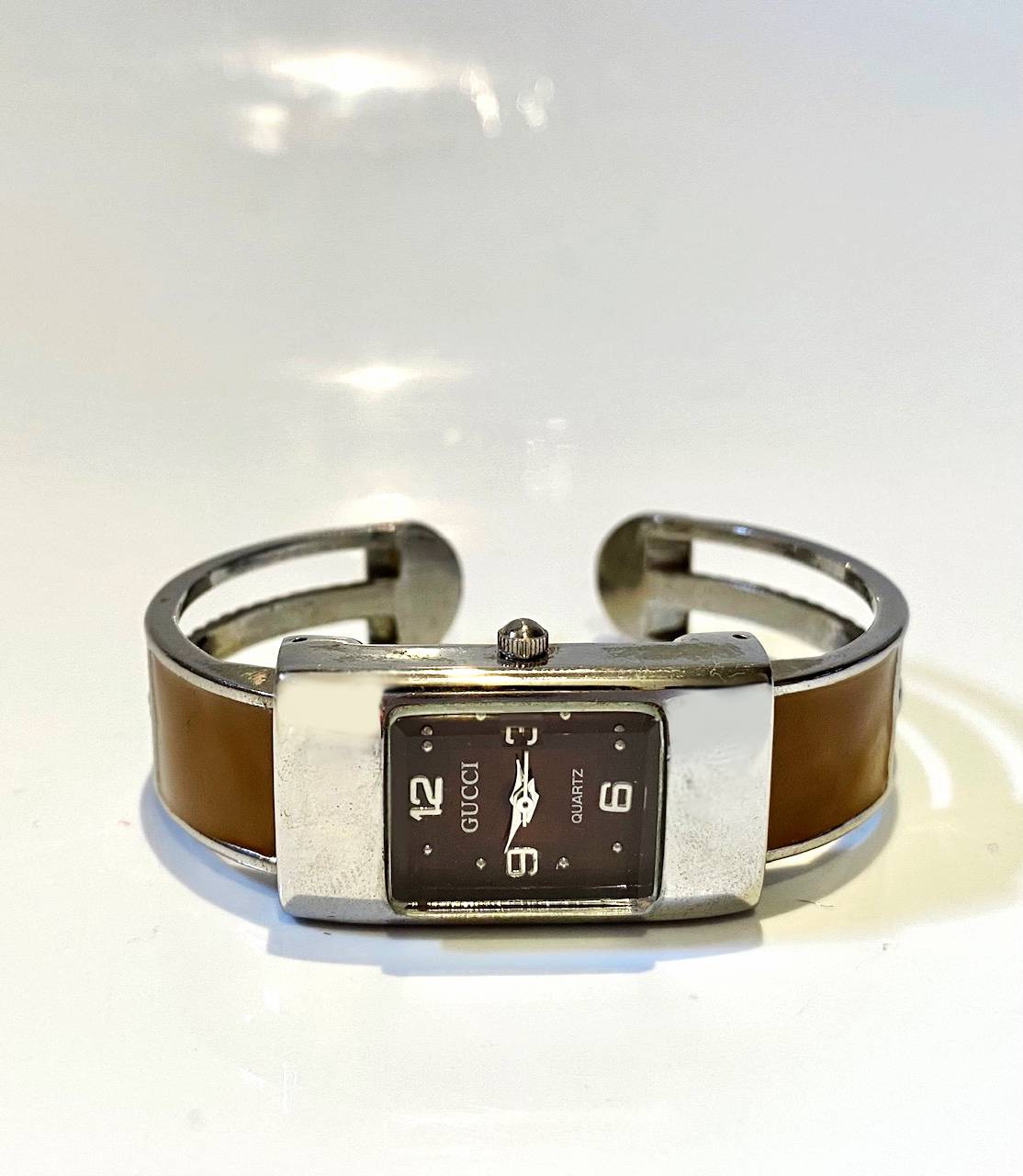 1990S GUCCI QUARTZ LACQUERED BANGLE WATCH - style - CHNGR