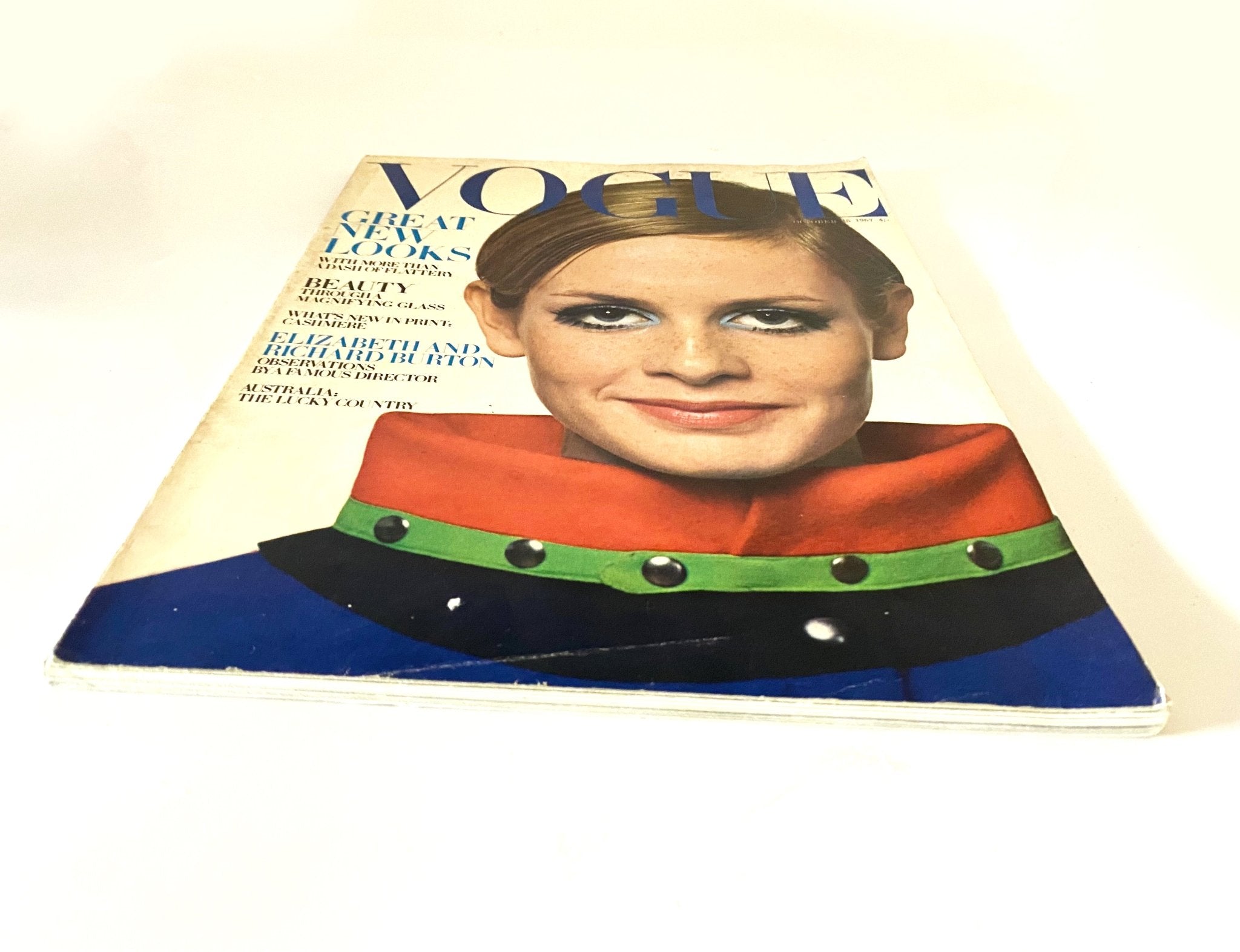 1967 Vogue Twiggy Cover Full Magazine Issue - style - CHNGR