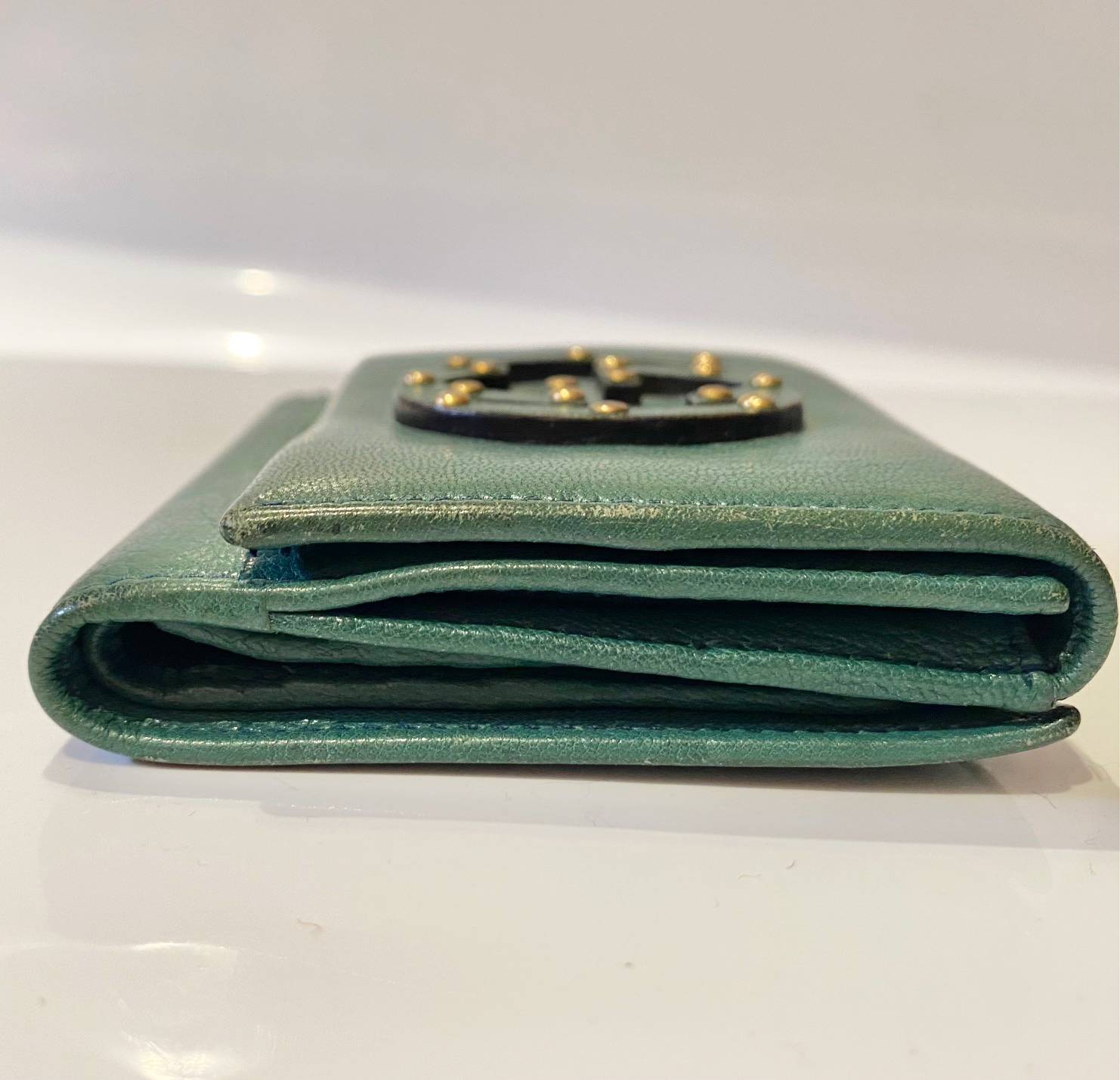 2000s Gucci Blondie Green Leather Wallet - style - CHNGR