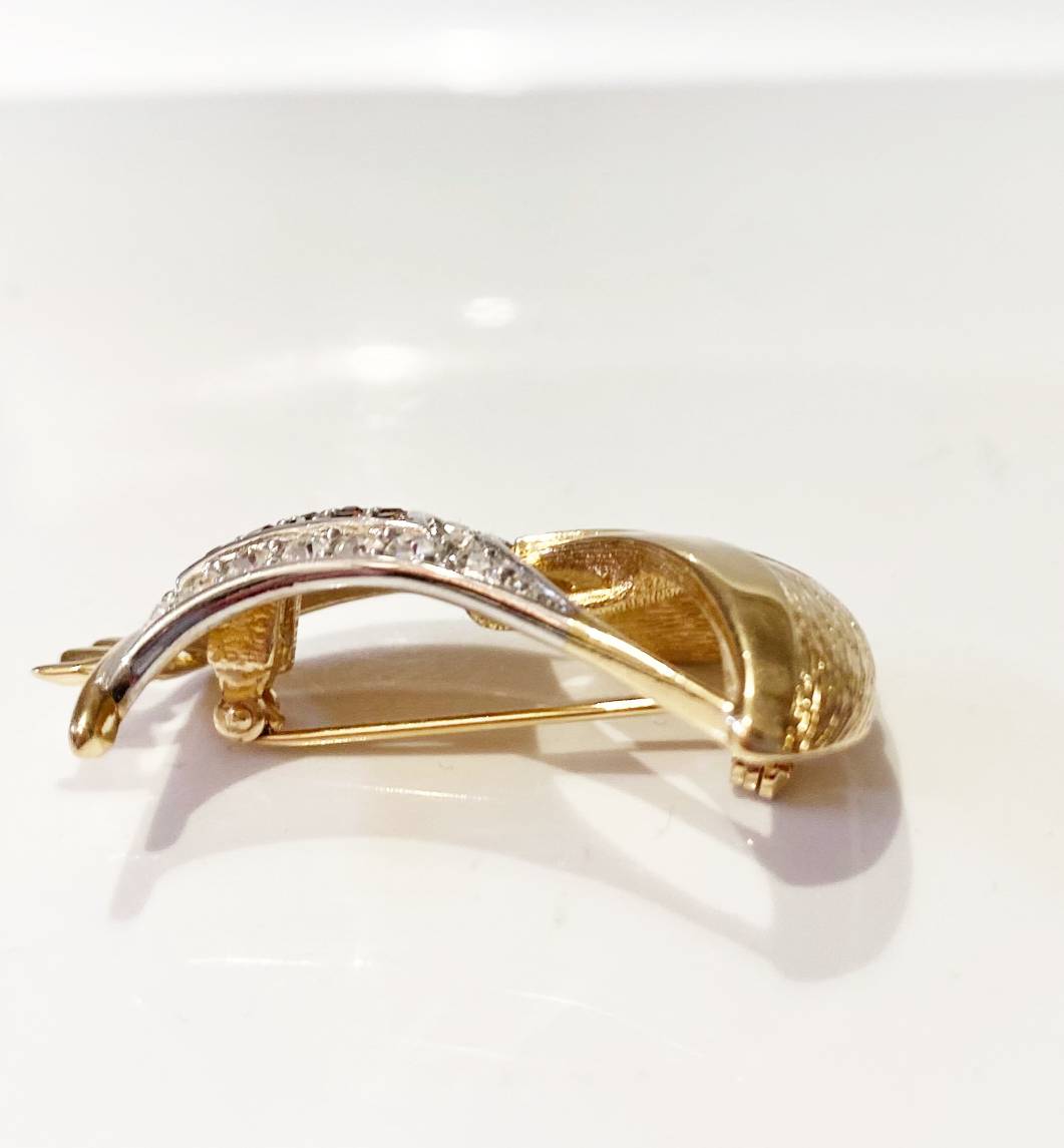 1980s Burberry Sailing Ship Pave Crystal Gold Plated Brooch Pin - style - CHNGR