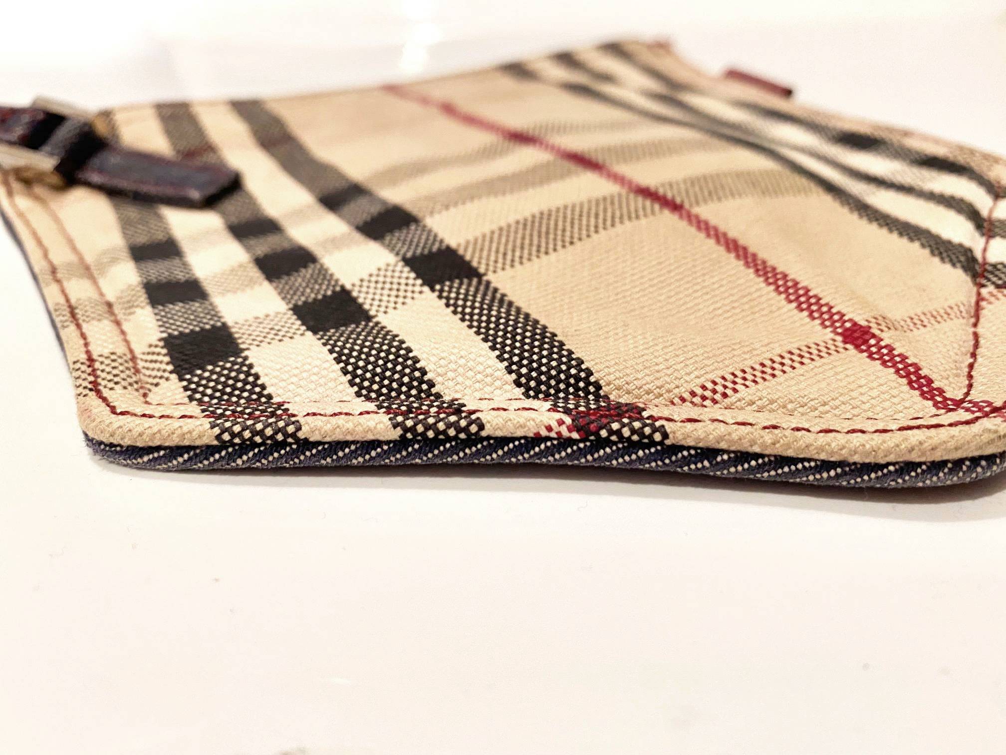 1990s Burberry Pocket Shaped  Wristlet Pouch - STYLE-CHNGR