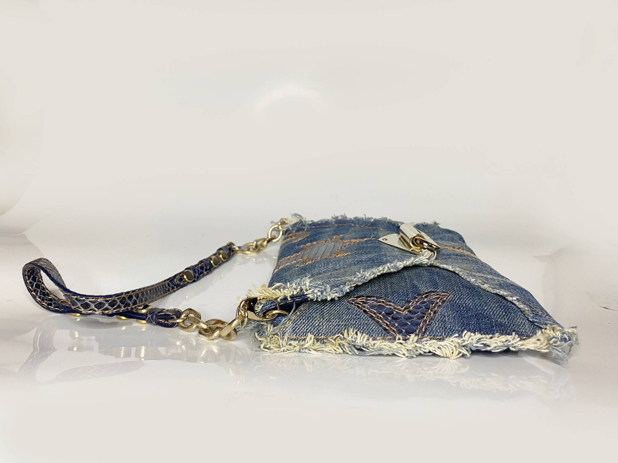 1990s Jimmy Choo Blue Denim & Leather Shoulder bag - style - CHNGR