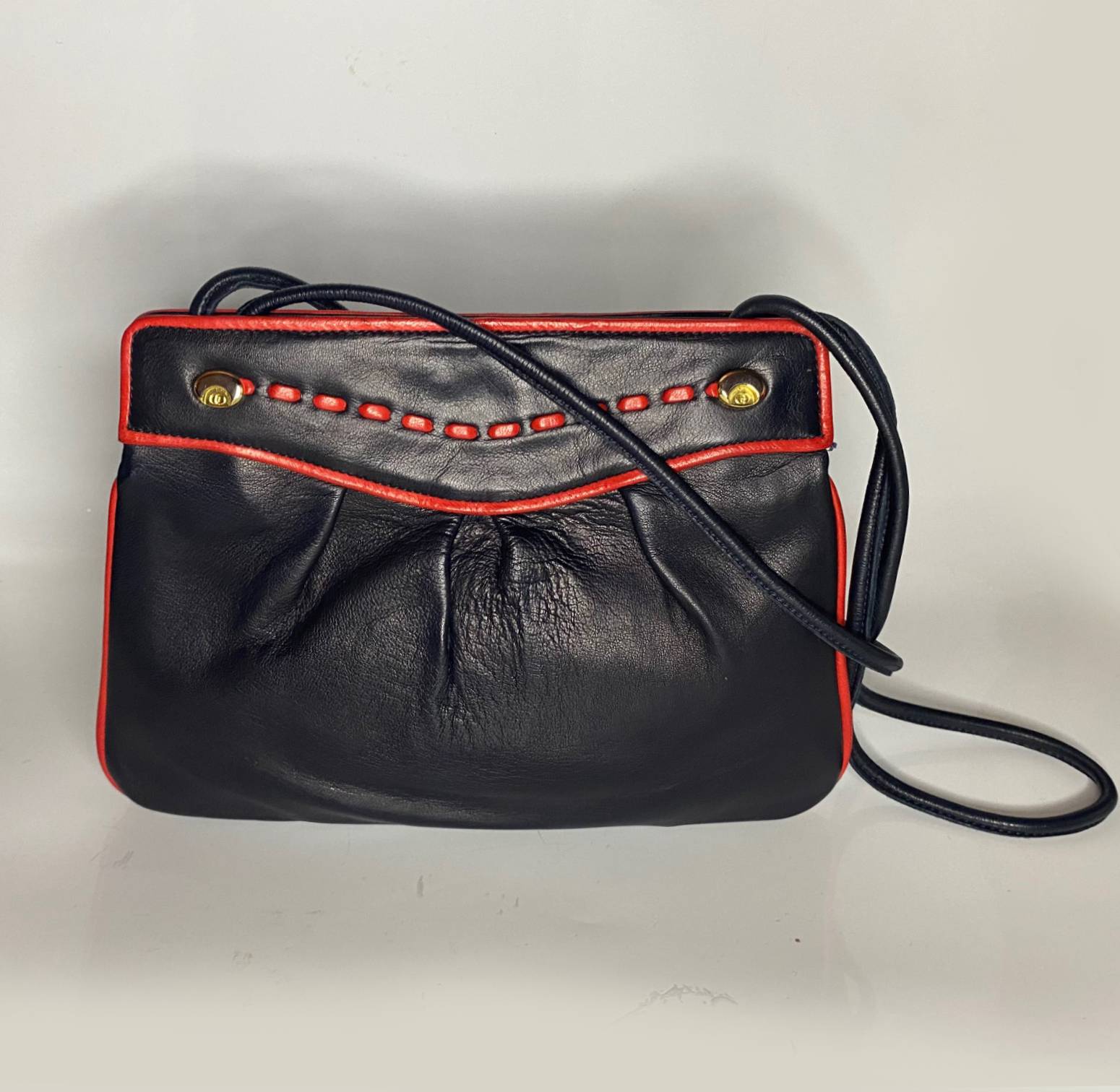 1960s Gucci Black Leather Double Strap Shoulder Bag - style - CHNGR