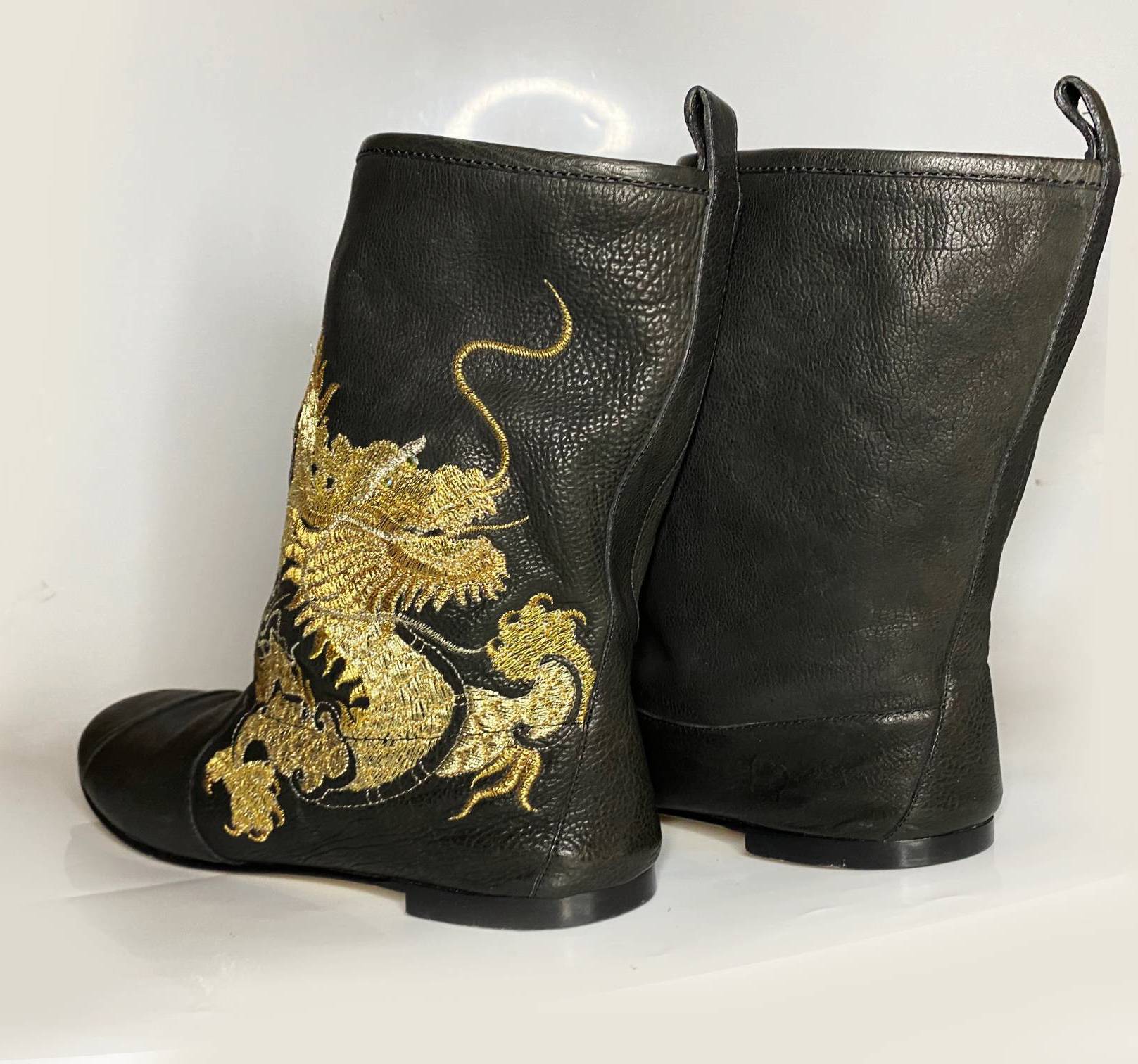 2000s Giuseppe Zanotti Embroidered Dragon Black Leather Calf Boots - style - CHNGR