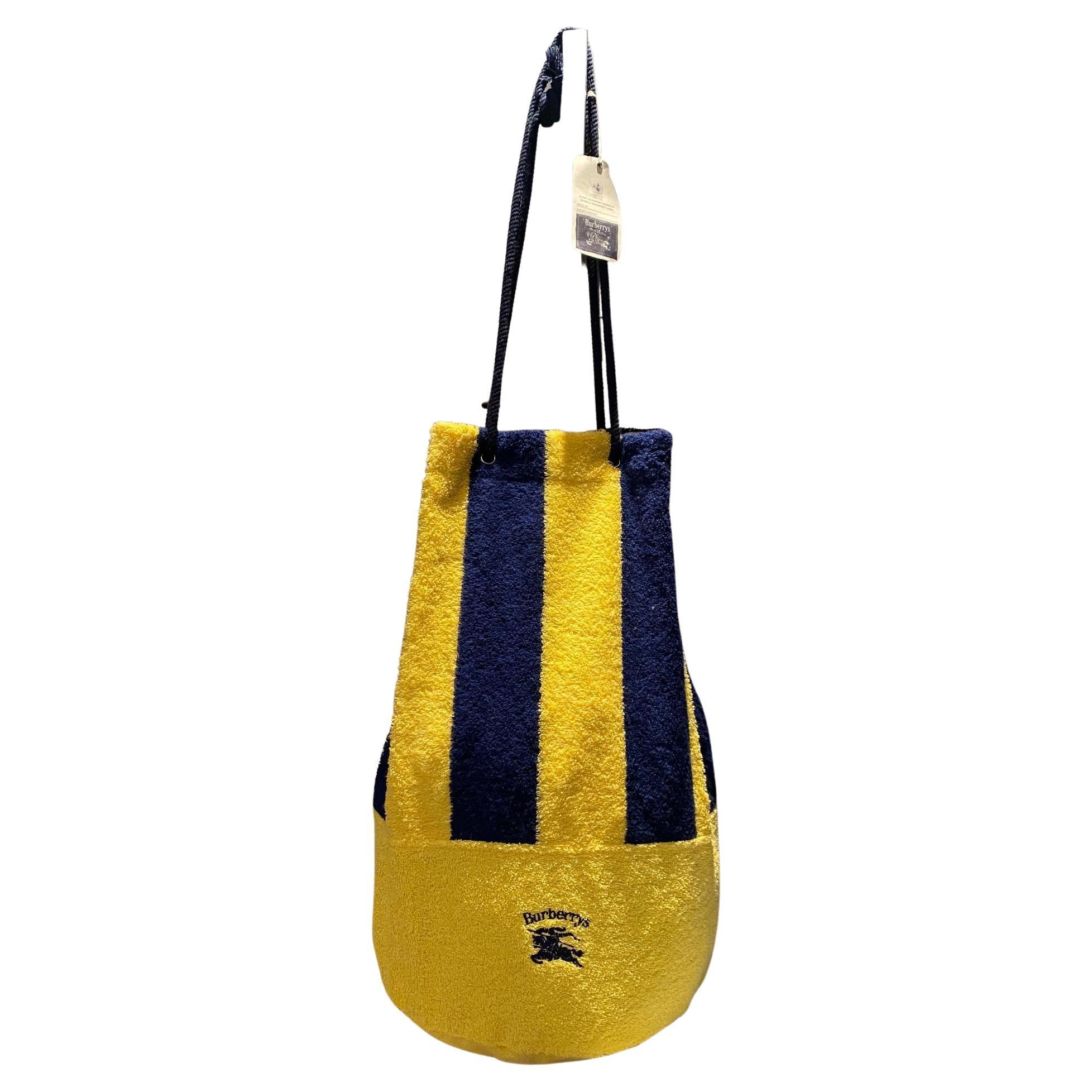 1980s Burberry's Toweling Beach Duffle Bag - style - CHNGR