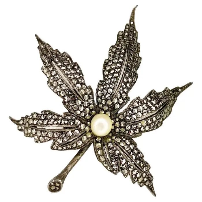 1980s Christian Dior Crystal Leaf Design Brooch with Pearl - STYLE - CHNGR